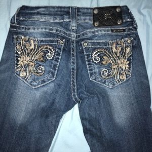 Miss me sz 25 boot cut jeans with fleur design